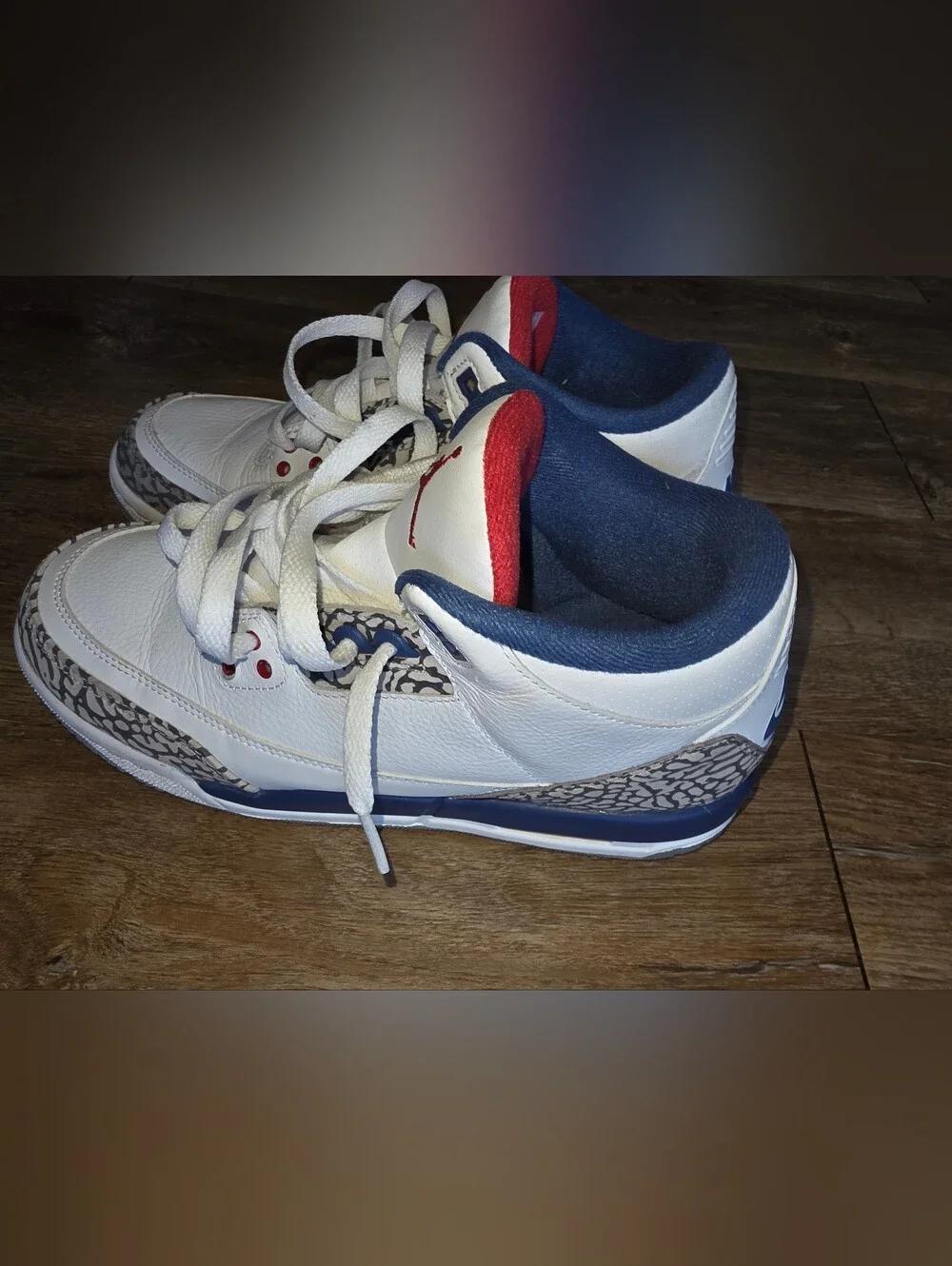Used Size 7 Youth Jordan's Low Top Sneakers No Box In Great Condition